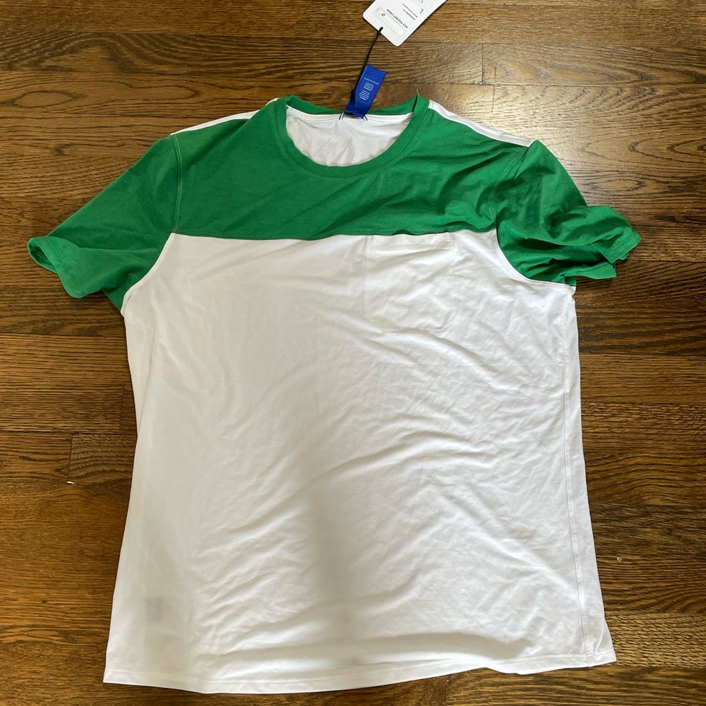 Kit and Ace t-shirt. Large. NWT